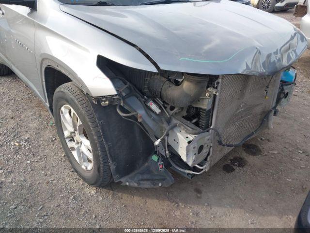 Chevrolet Traverse Awd Ls Image 15