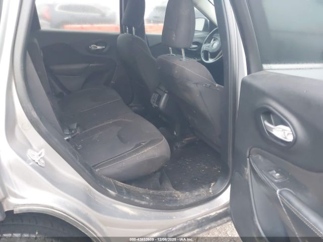 Jeep Cherokee Latitude Image 10