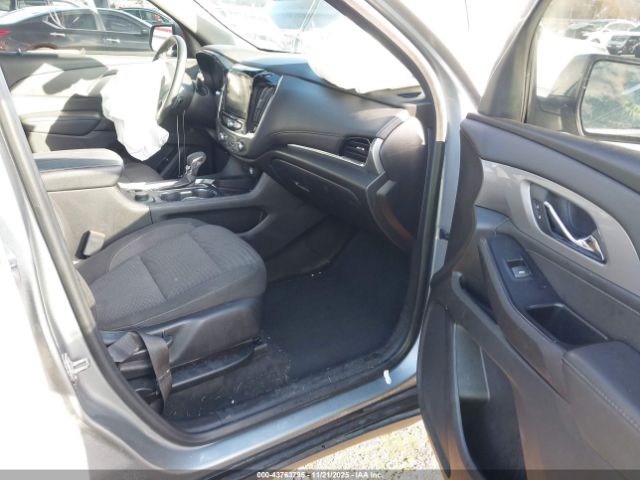 Chevrolet Traverse Fwd Lt Cloth Image 6