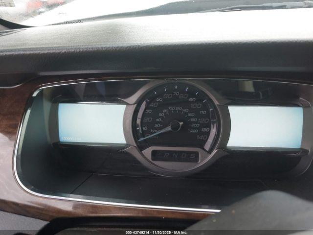 Ford Taurus Limited Image 10