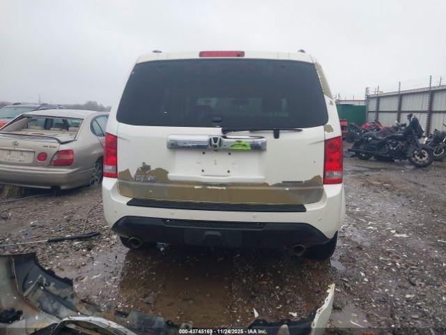 Honda Pilot Touring Image 4