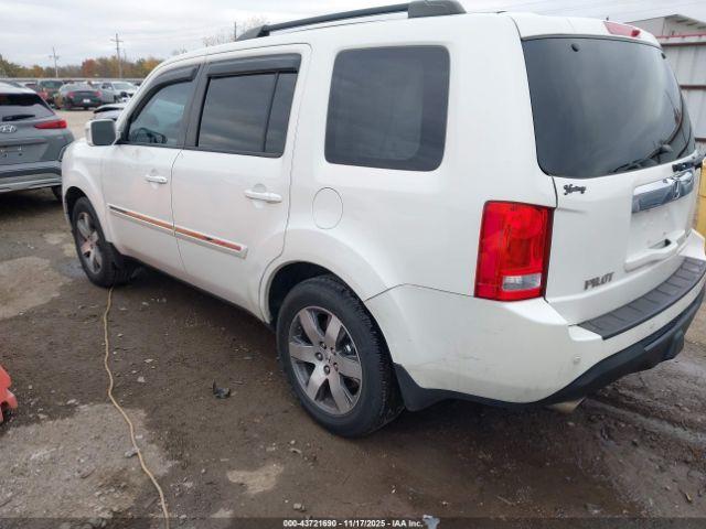 Honda Pilot Touring Image 2