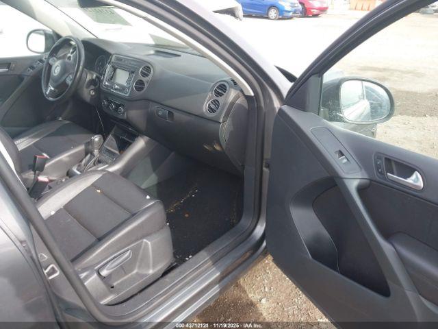 Volkswagen Tiguan Se Image 8