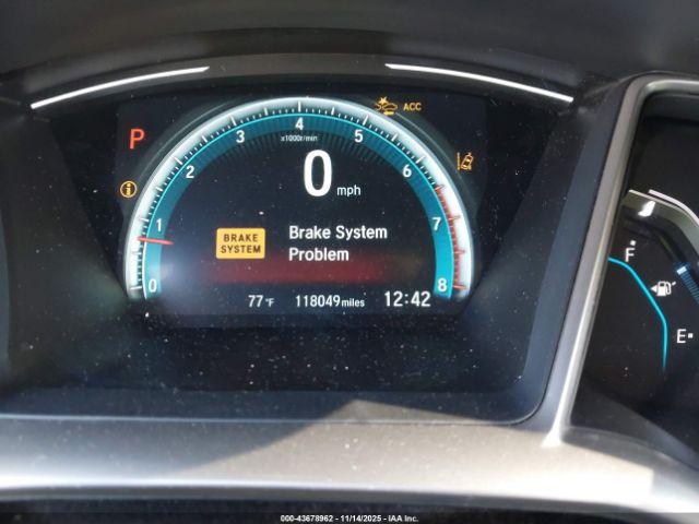 Honda Civic Touring Image 8