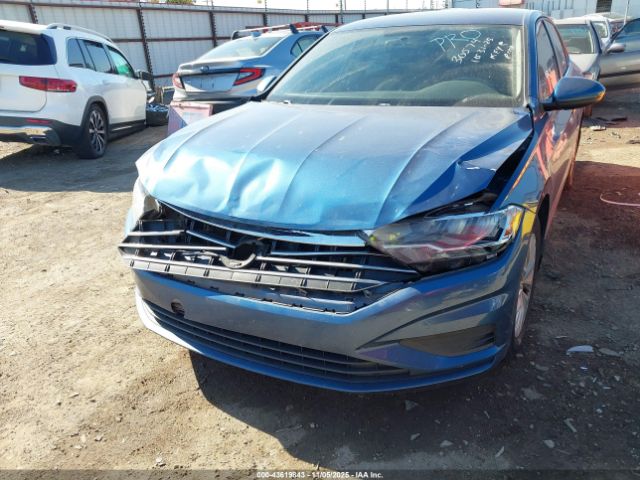 Volkswagen Jetta Image 4