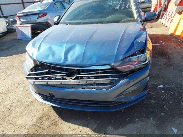 Volkswagen Jetta Image 8