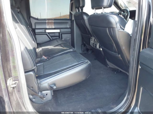 Ford F-150 Lariat Image 12