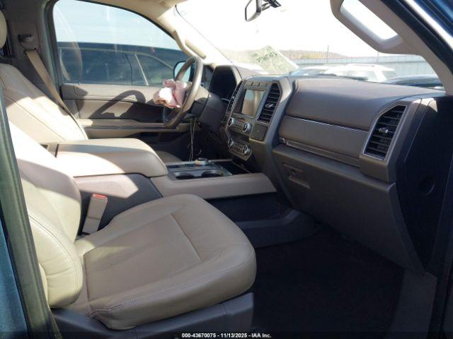 Ford Expedition Xlt Image 6