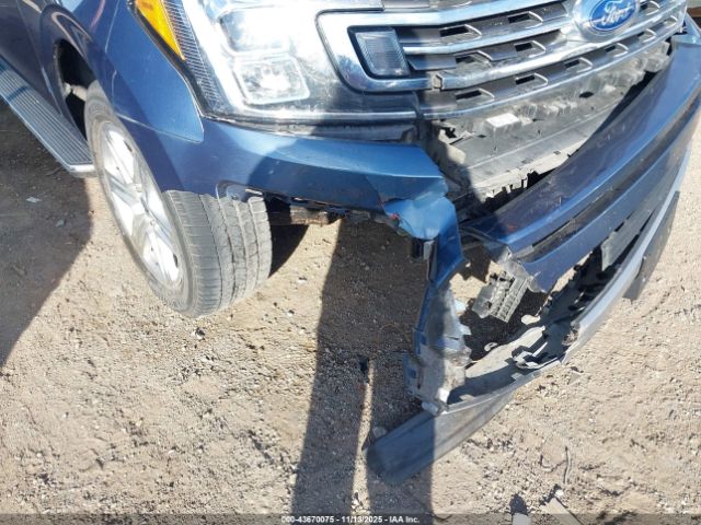 Ford Expedition Xlt Image 3