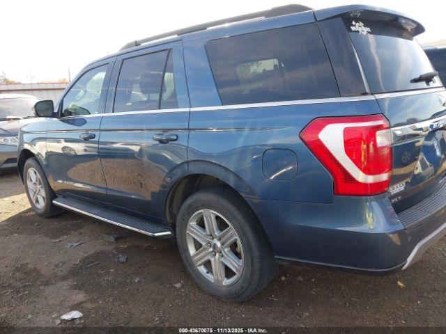 Ford Expedition Xlt Image 11