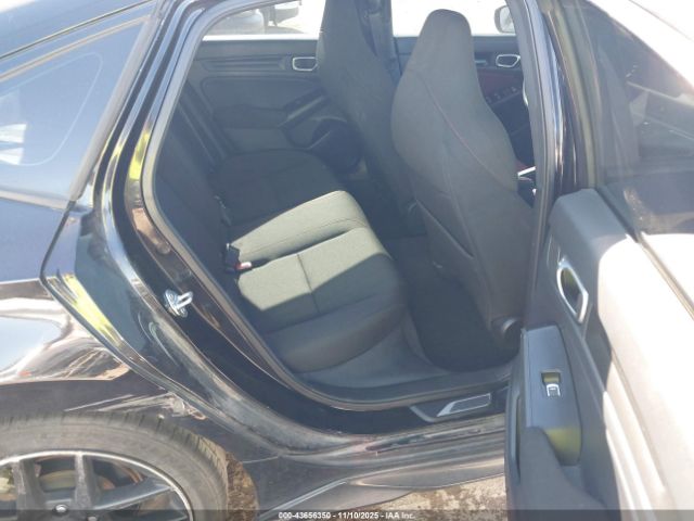 Honda Civic Sedan Image 9