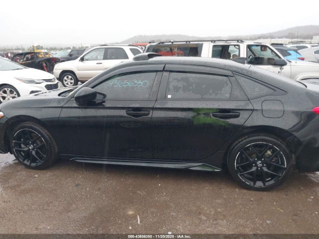 Honda Civic Sedan Image 12