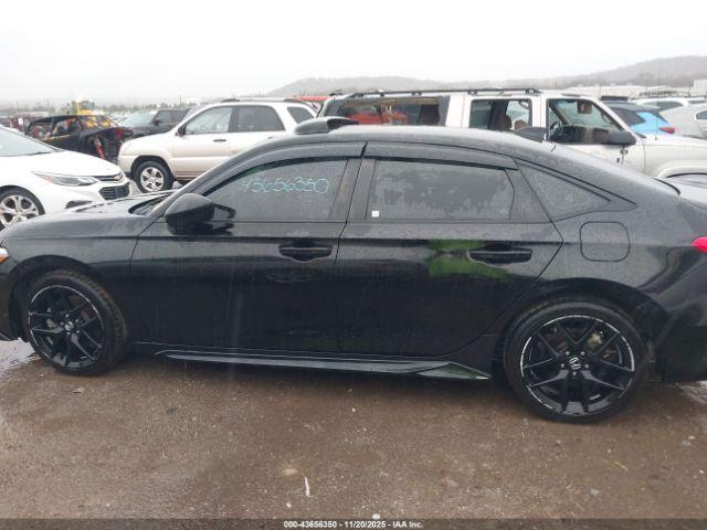 Honda Civic Sedan Image 12