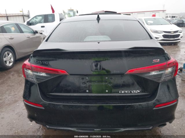 Honda Civic Sedan Image 15