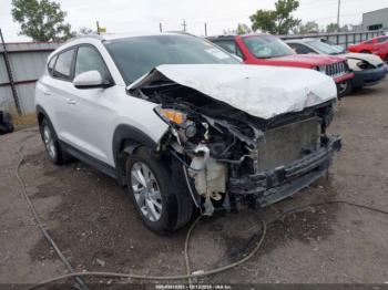  Salvage Hyundai TUCSON