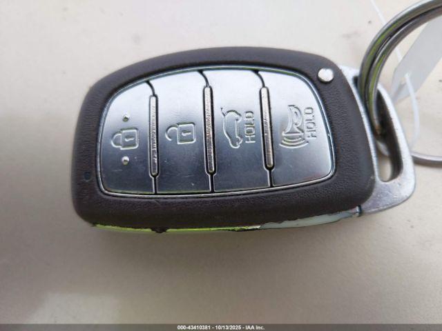 Hyundai TUCSON Value Image 16