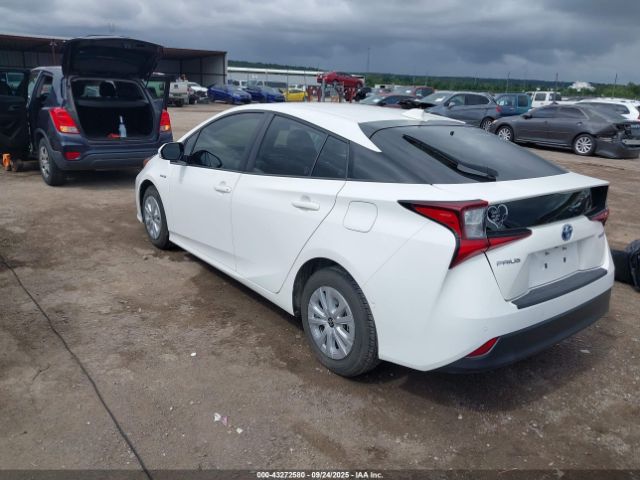 Toyota Prius Le Image 6