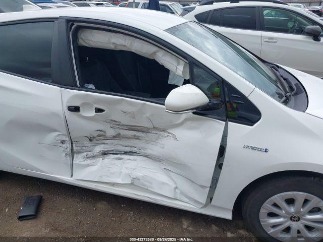 Toyota Prius Le Image 11