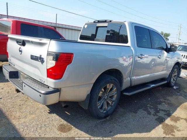 Nissan Titan Sv Image 3