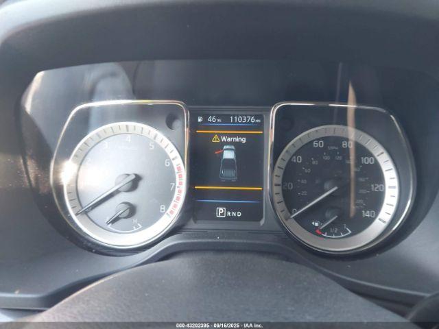 Nissan Titan Sv Image 14