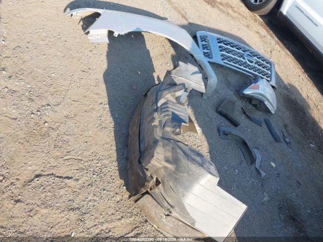 Nissan Titan Sv Image 13