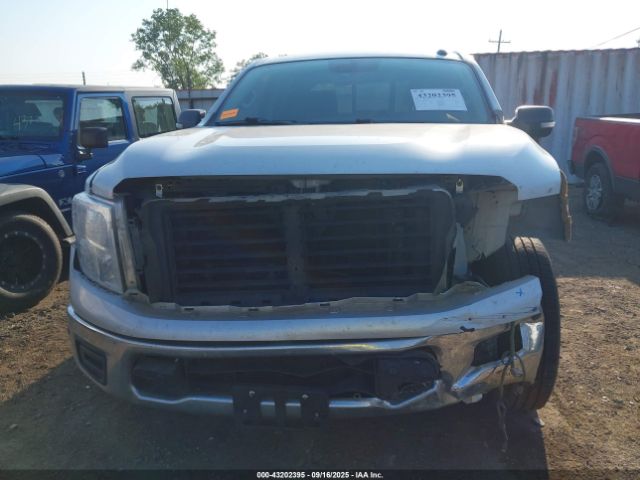 Nissan Titan Sv Image 7