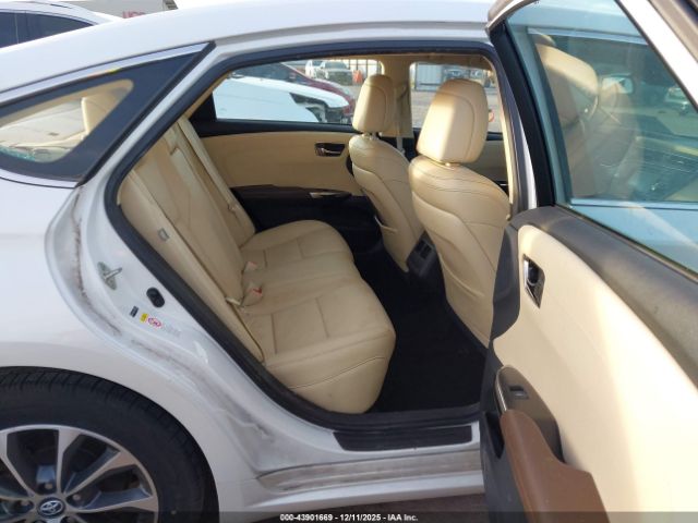 Toyota Avalon Xle Image 7