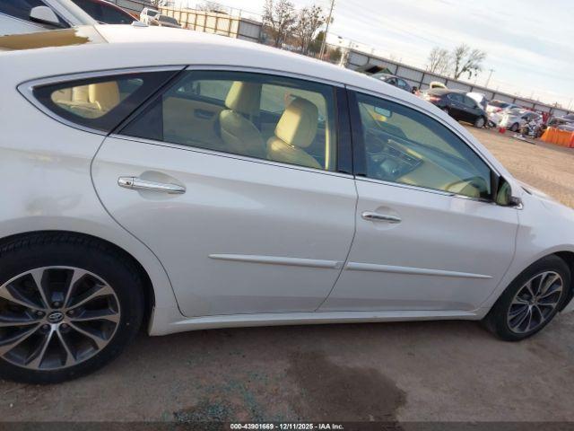 Toyota Avalon Xle Image 11