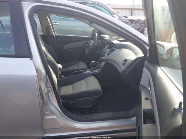 Chevrolet Cruze Ls Auto Image 18