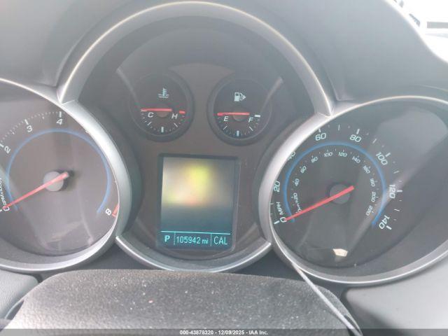 Chevrolet Cruze Ls Auto Image 12