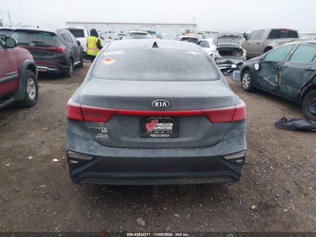 Kia Forte Fe Image 3