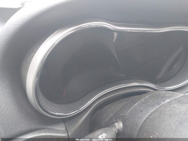 Jeep Grand Cherokee Altitude Image 10