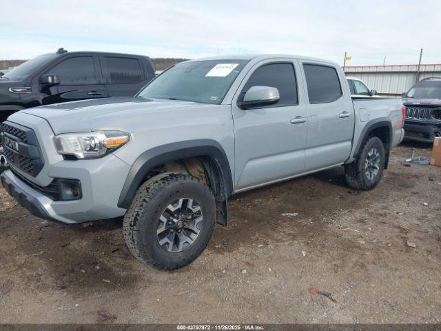 Toyota Tacoma Trd Off Road Image 4