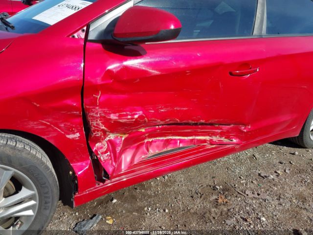 Hyundai ELANTRA Value Edition Image 17