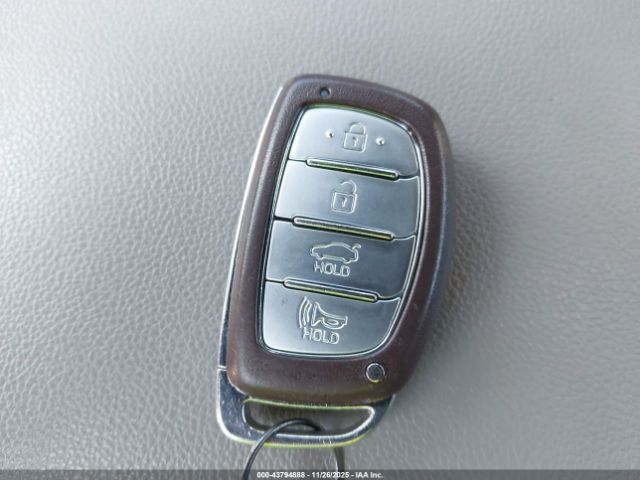 Hyundai ELANTRA Value Edition Image 12