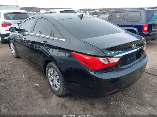 Hyundai SONATA Gls Image 16