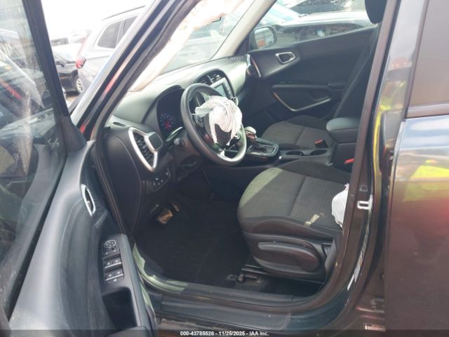 Kia Soul S Image 2