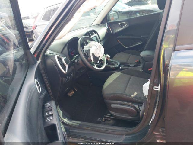 Kia Soul S Image 2