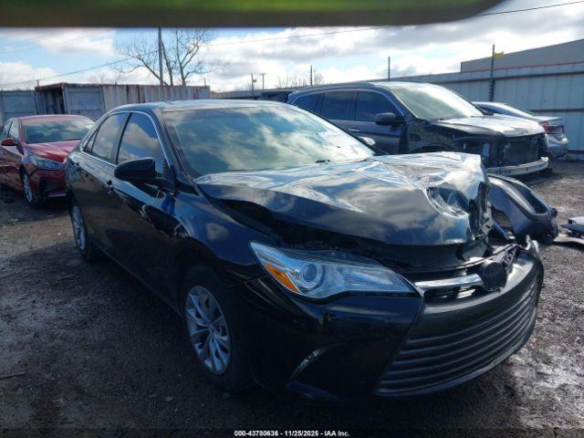 Toyota Camry Le Image 15