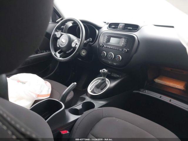 Kia Soul Image 12