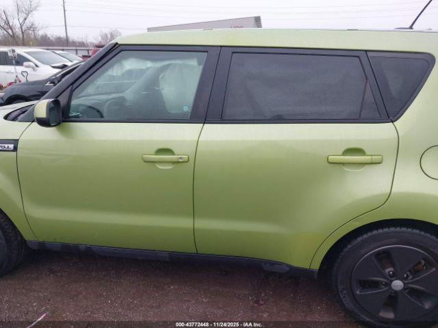 Kia Soul Image 16