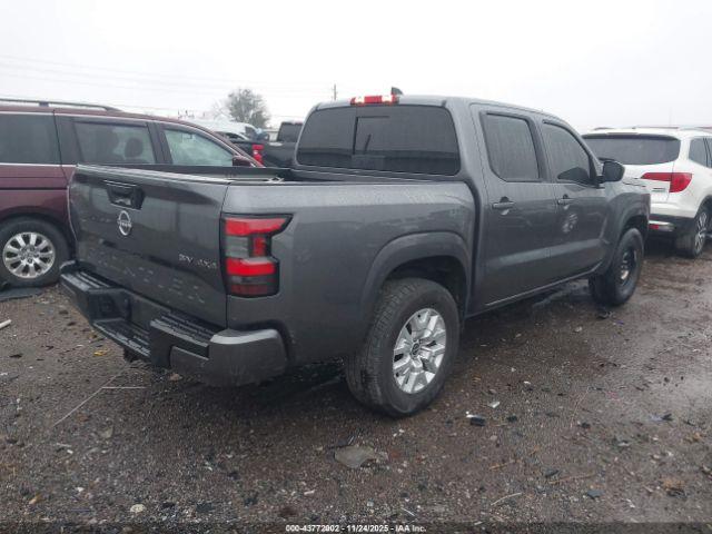 Nissan Frontier Sv 4x4 Image 3