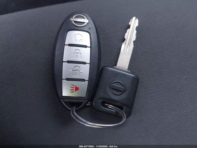 Nissan Frontier Sv 4x4 Image 9