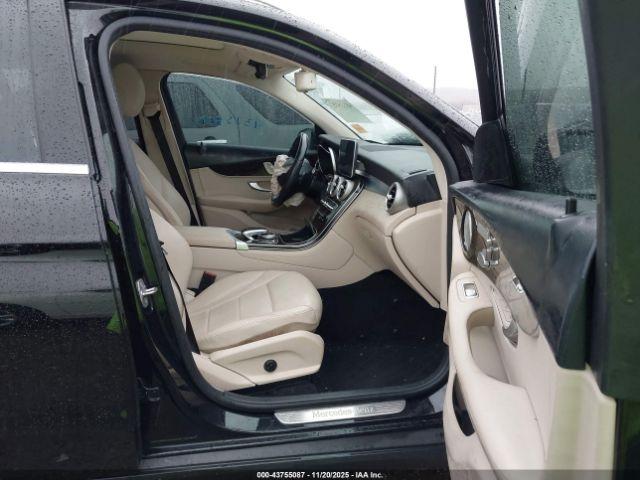 Mercedes-Benz GLC 4matic Image 5