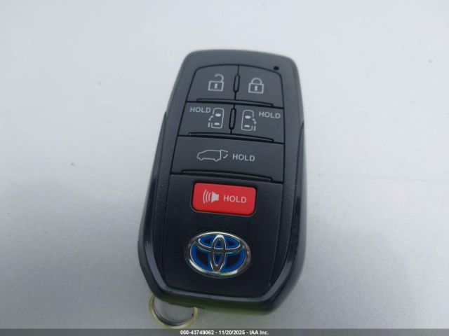 Toyota Sienna Platinum Image 8