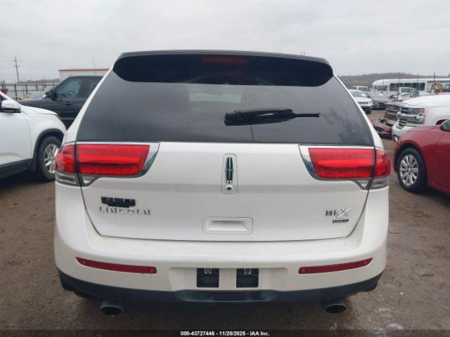 Lincoln MKX Image 19
