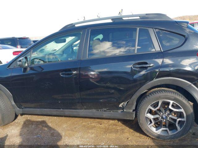 Subaru Crosstrek 2.0i Limited Image 2