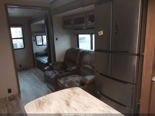 Coachmen Chaparral 373mbrb Image 16