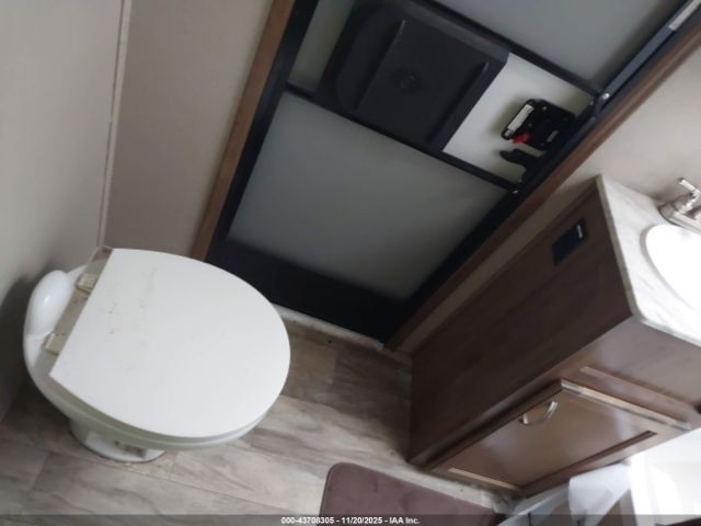 Coachmen Chaparral 373mbrb Image 17