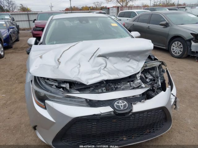 Toyota Corolla Le Image 11